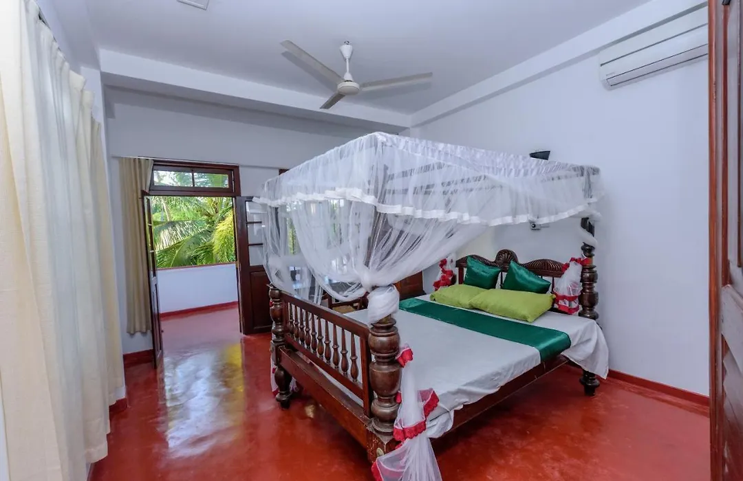 Villa Guru Hikkaduwa-1